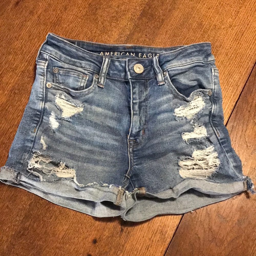 Woman’s American Eagle Jean Shorts.